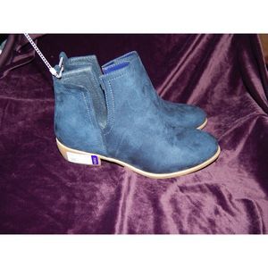 Brand New Size 10 Women's Navy Blue TG Ankle Boots